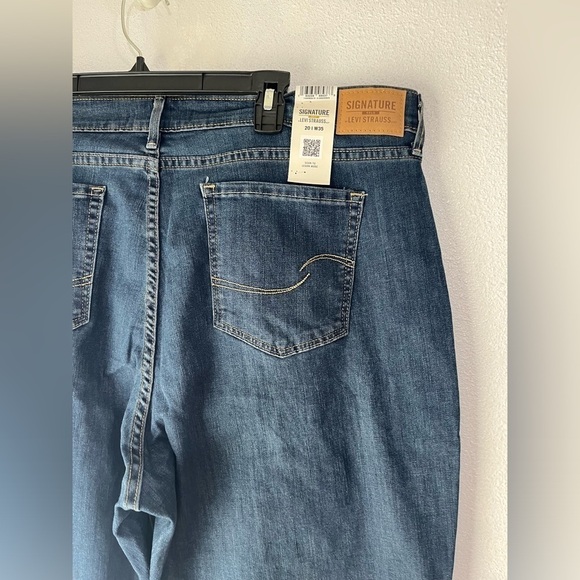 Signature Levi Strauss mid rice caprice NWT size 20 W 35 blue - Picture 4 of 4